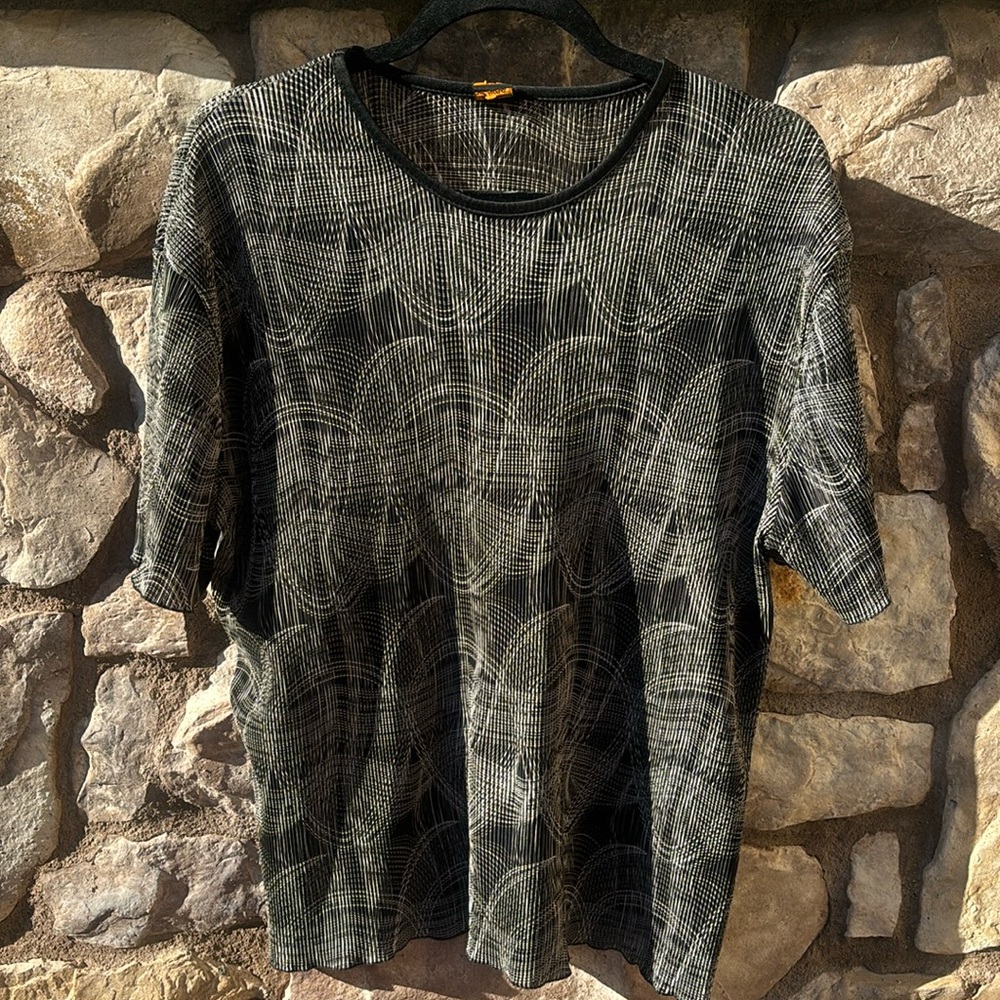 Luna Pleated Short Sleeve Crinkle Top Lightweight Black White Size XL
